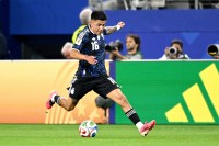 Thiago Almada encamina su salida del Atlético rumbo a River Plate Thiago Almada encamina su salida del Atlético rumbo a River Plate