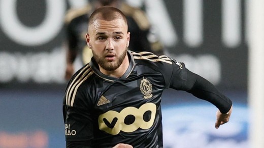 Betis y Villarreal se disputan a Nicolas Raskin Betis y Villarreal se disputan a Nicolas Raskin