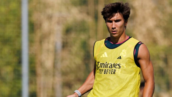 El Fulham prepara una ofensiva por Gonzalo García con Arbeloa como principal valedor
