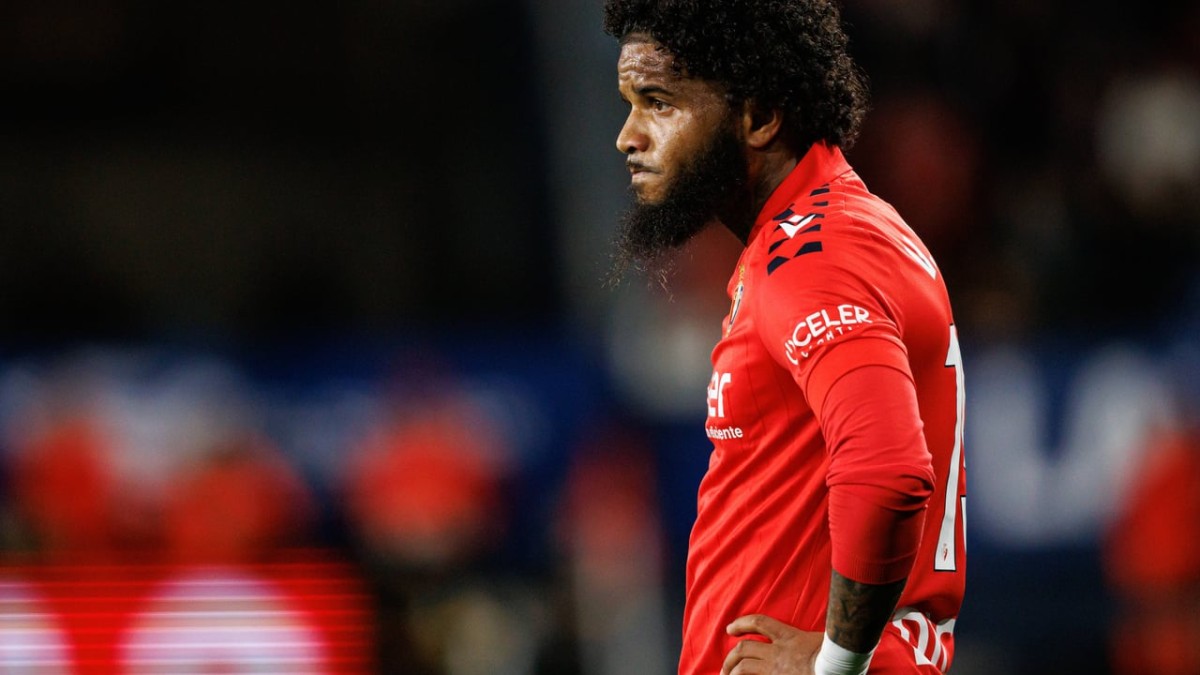 Osasuna: Se busca lateral derecho