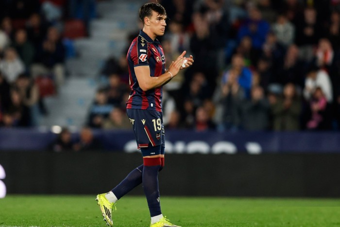 El Real Madrid estudia el fichaje de Carlos Espí