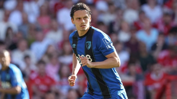 Enes Ünal aparece en el radar del Sevilla