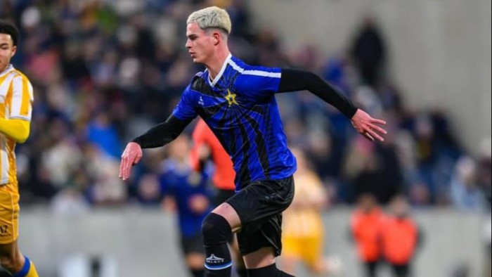 El Sevilla negocia el fichaje de un nuevo delantero, Robbie Ure.