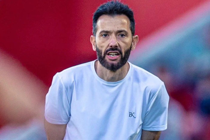 Corberán ya tiene perfilado su once para la primera jornada