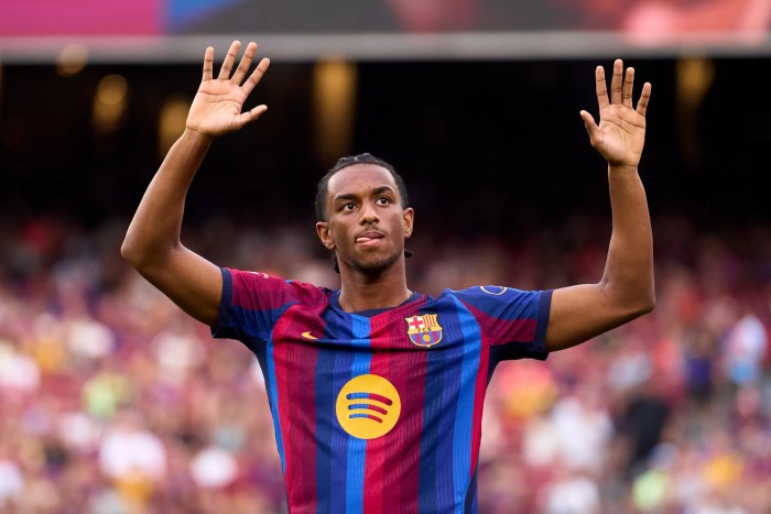 Alejandro Balde dejará el Barcelona en este mercado de fichajes
