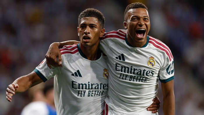 Mbappé firma un hat-trick ante la Real Sociedad. Mejores jugadores Sofascore / Comunio.