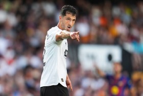 Guido Rodríguez confirmed out for this matchday after the results of the tests