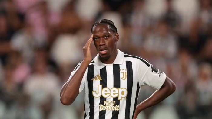Jonathan David abre una vía para el ataque del Atlético