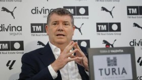 Gourlay defends Valencia's stability and backs Corberan after the transfer window