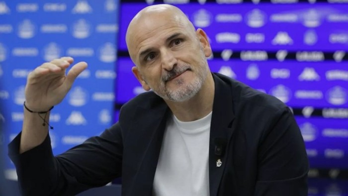 Soriano fija la hoja de ruta del Dépor y explica las llegadas de Giménez y Casadó
