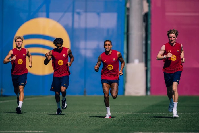 Posibles rotaciones de Flick ante el Levante: varios titulares de Champions apuntan al banquillo