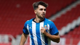 Javi Hernández leaves the Sub-21 camp due to muscle discomfort Javi Hernández leaves the Sub-21 camp due to muscle discomfort