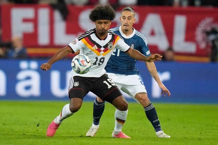 Alemania da descanso a Adeyemi, que regresa a Barcelona