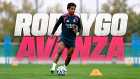 Rodrygo takes a step forward in his recovery and returns to touch the ball Rodrygo takes a step forward in his recovery and returns to touch the ball