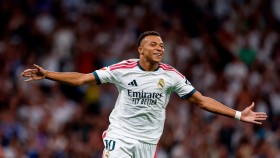 Mbappé shows his recovery, but remains a doubt for matchday 8 Mbappé shows his recovery, but remains a doubt for matchday 8
