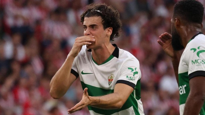 Morcillo soluciona la sandría de goles en el Elche