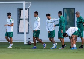 Cucho Hernández trainiert nicht: Parrott rückt in den Fokus Cucho Hernández trainiert nicht: Parrott rückt in den Fokus