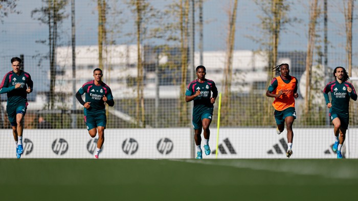 Predicciones de la prensa deportiva para el once del Real Madrid en el Clásico