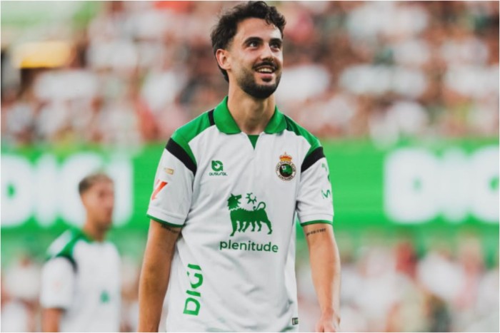 Andrés Martín, duda en el Racing antes de recibir al Real Madrid
